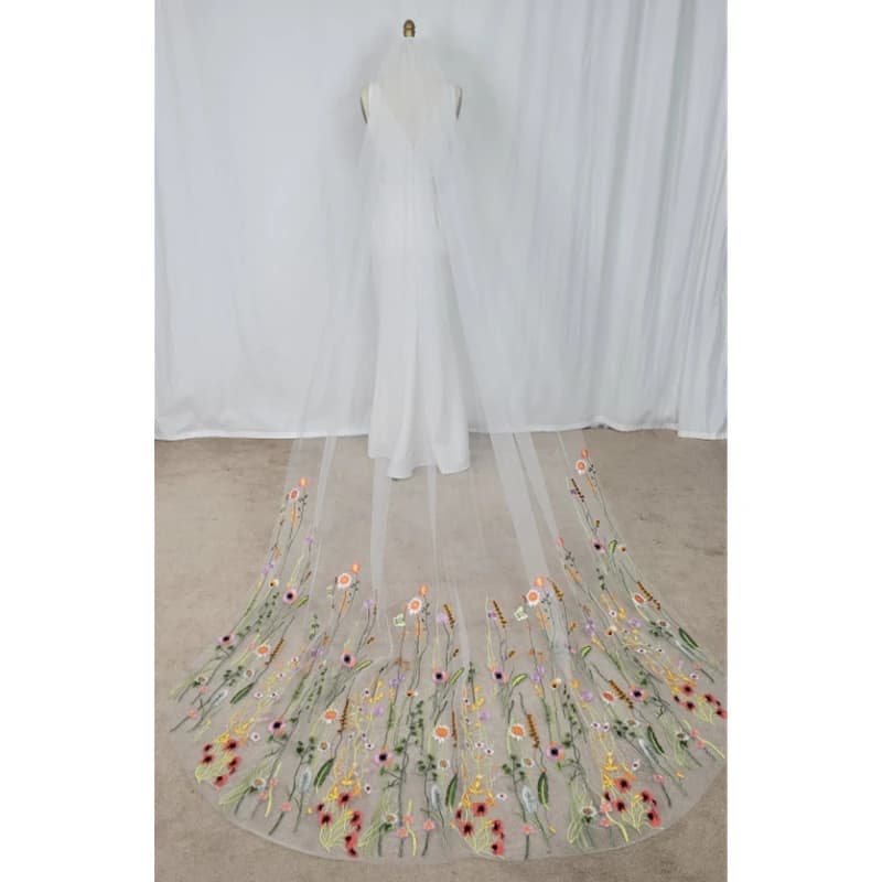 Cape de Mariage Brodée pour Patients Floraux, Voiles Drapés, Fleurs Sauvages, Jardin SecExamen, Cath
