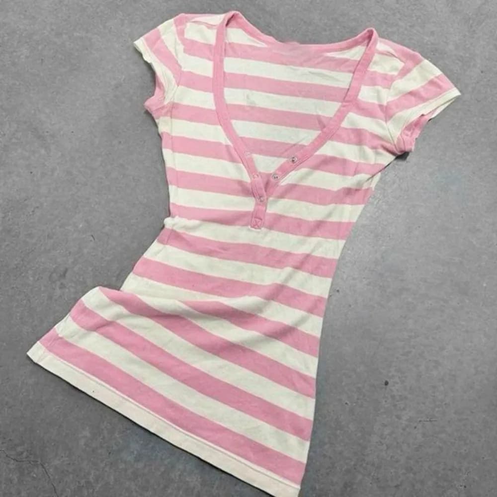 T-shirts rétro américains pour femmes, à rayures roses, col en V, manches courtes, coupe ajustée, po