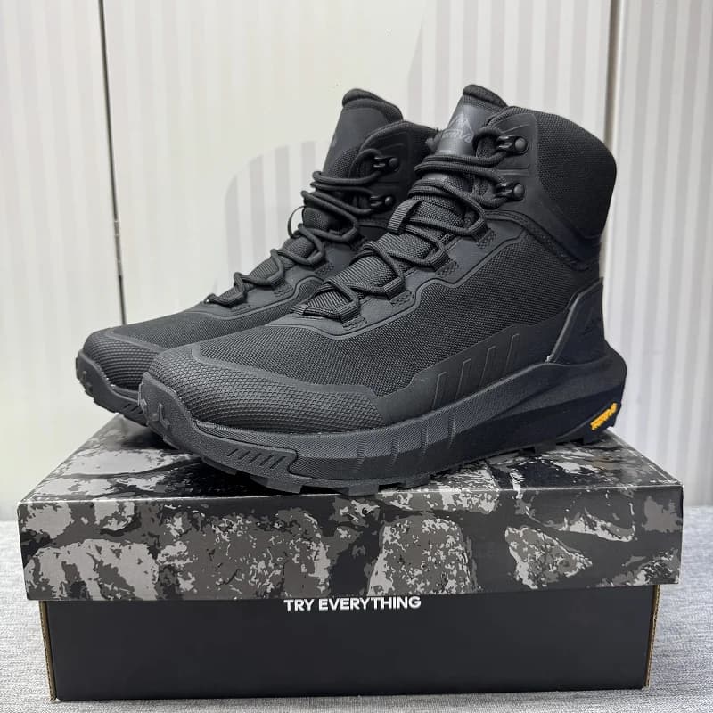 Chaussure de randonnée classique confortable antidérapante pour l'extérieur, baskets de trekking mi-
