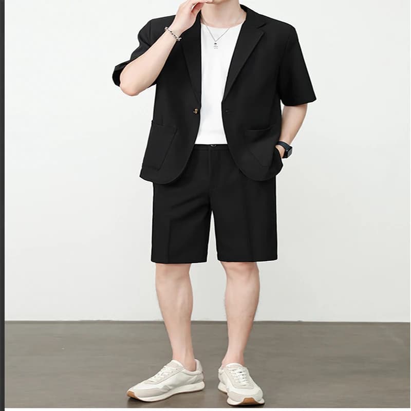 En été, les costumes décontractés ins conviennent aux hauts coréens pour hommes sont à la mode et be