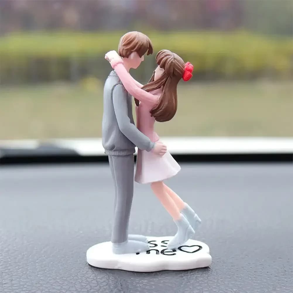 Accessoires de décoration de voiture pour Couples de dessins animés, Figurines d'amoureux romantique
