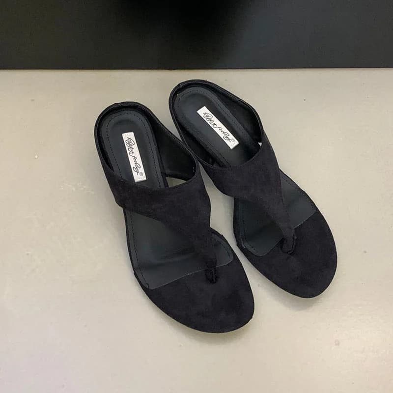Nouvelles sandales compensées pour femmes, tongs et claquettes d'été à bout rond, chaussures de plag