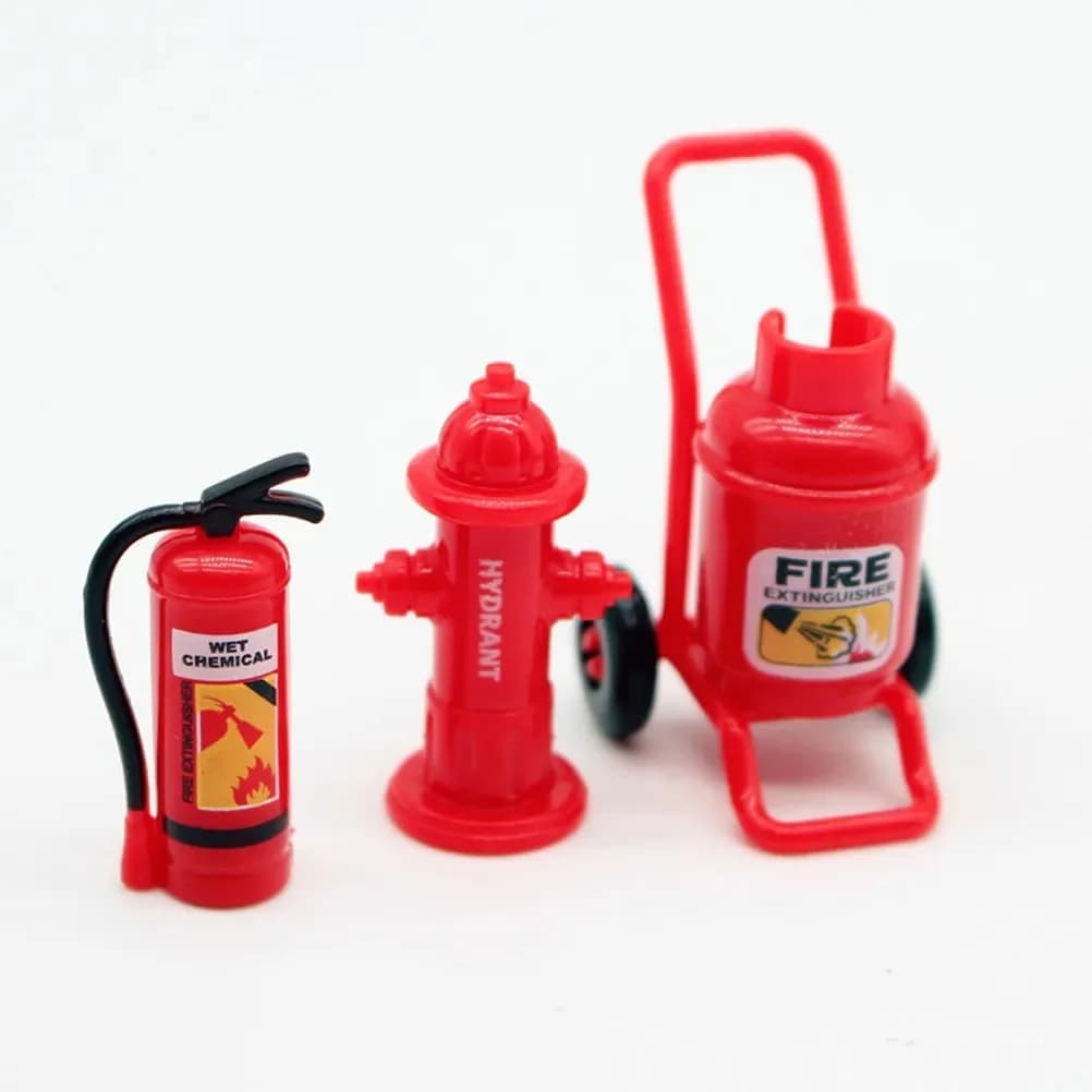 1 ensemble d'extincteurs miniatures, réservoirs de gaz et hydrants pour maison de poupée, accessoire