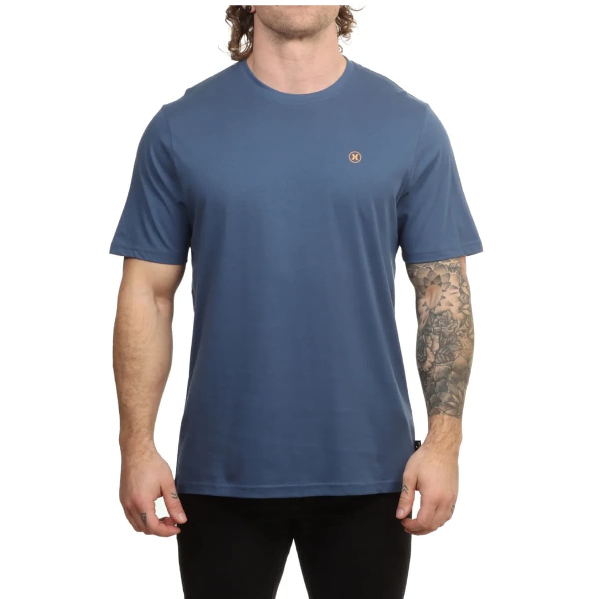 T-shirt classique d'été avec petit logo sur la poitrine, une marque de surf avec impression de marqu