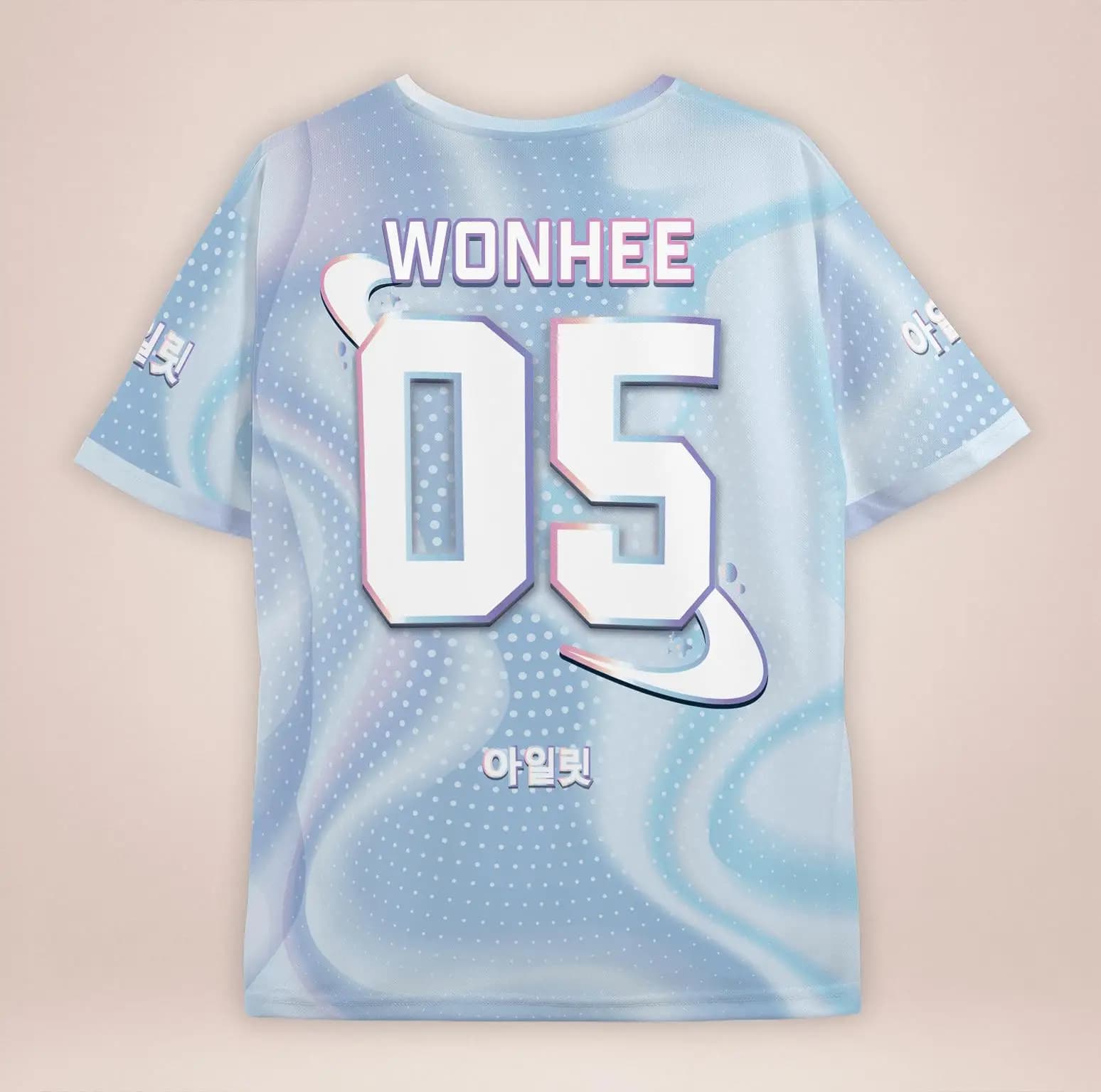 2026 "MOKA 05" T-shirt K-Pop holographique bleu clair, assorti pour la famille, style Y2K Star Chasi