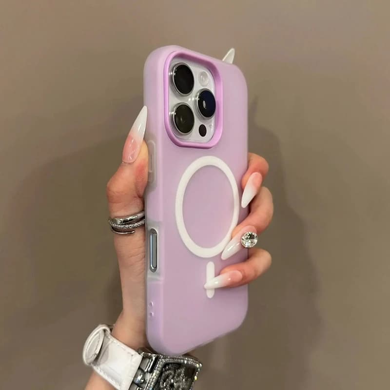 Coque de téléphone magnétique antichoc mate de luxe avec chargement sans fil pour iPhone 11 12 13 14