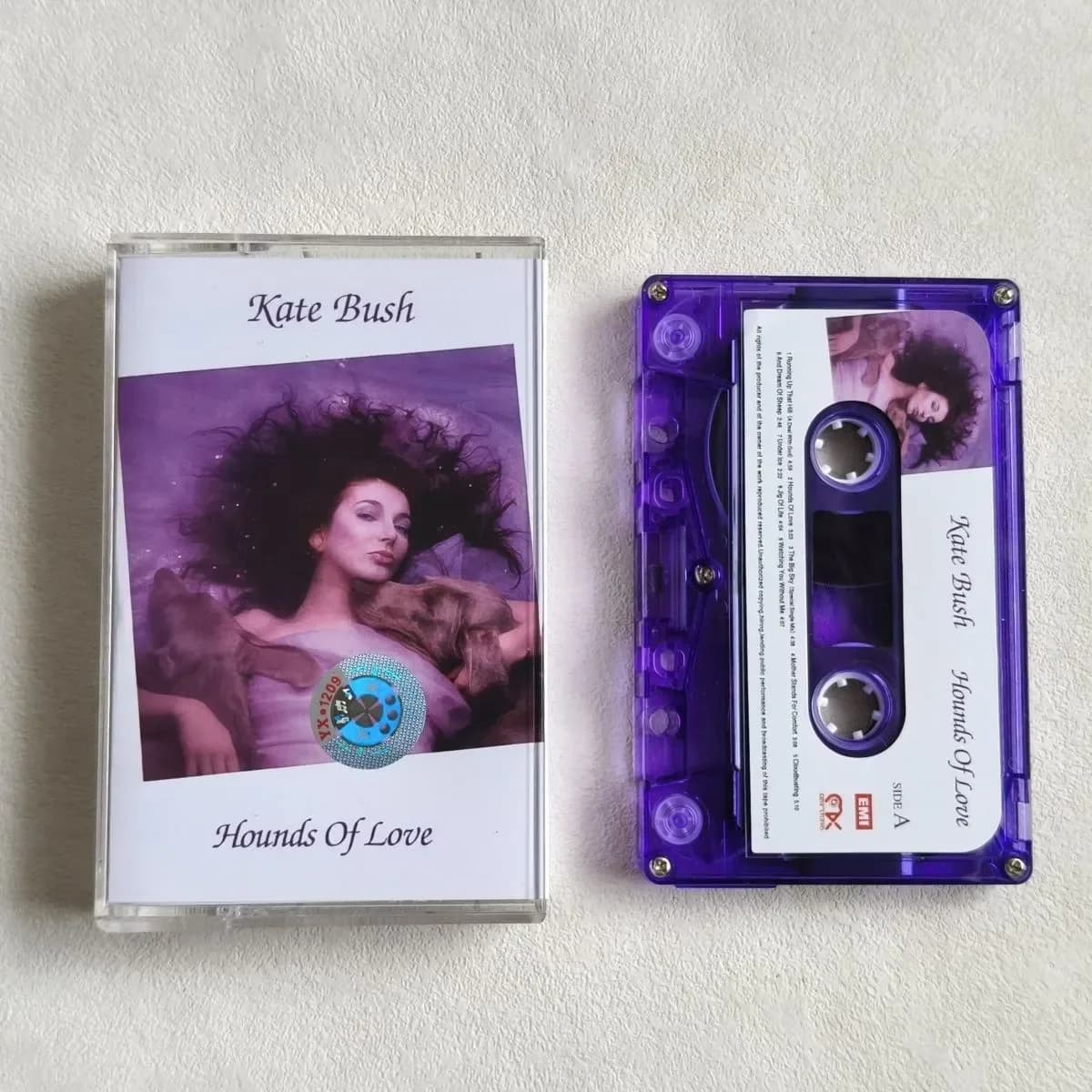 Cassette musicale Pop K-Kate B-Bush, album Hounds of Love, Running Up That Hill (A Deal with God), c