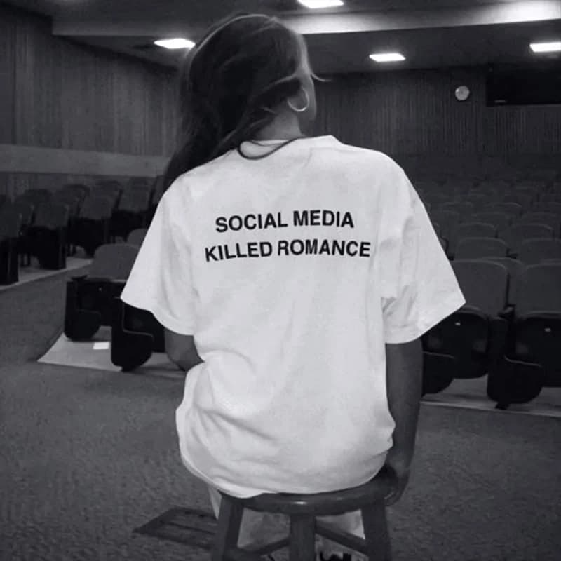 Nouveau T-shirt 2026 Social Media Killed Romance Summer pour Hommes et Femmes, T-shirt Esthétique Im