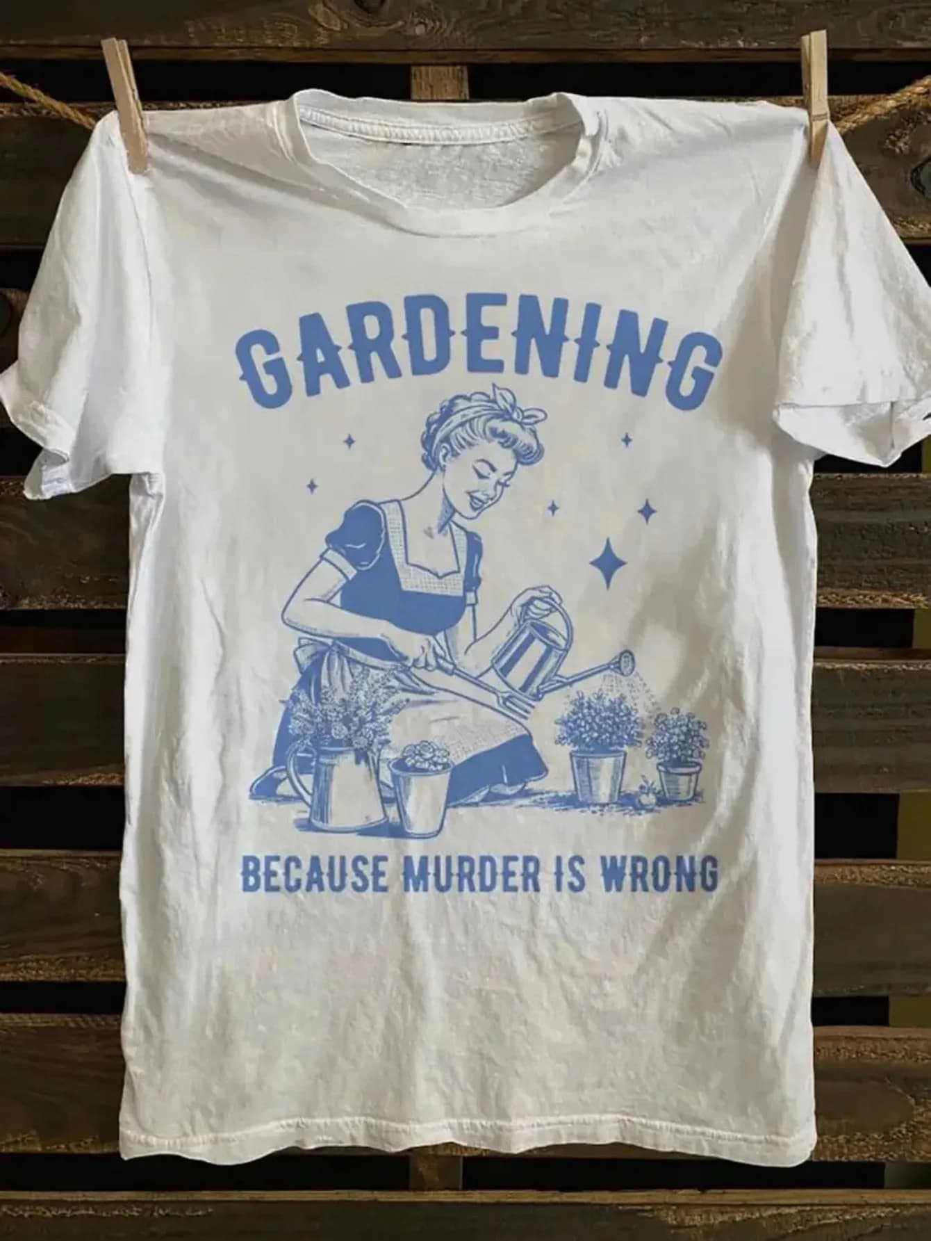 T-shirt pour femme « Gardening Because Murder Is Wrong » - Motif graphique rétro amusant, haut décon