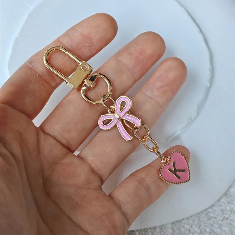 Porte-clés créatif en métal avec lettres et nœud rose, breloques de mode A-Z 26 lettres, accessoires