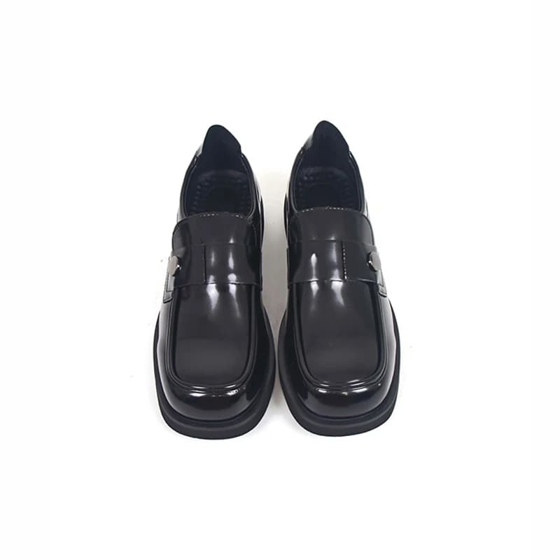 Nouvelles chaussures mocassins pour hommes en cuir verni, style britannique, chaussures simples à se
