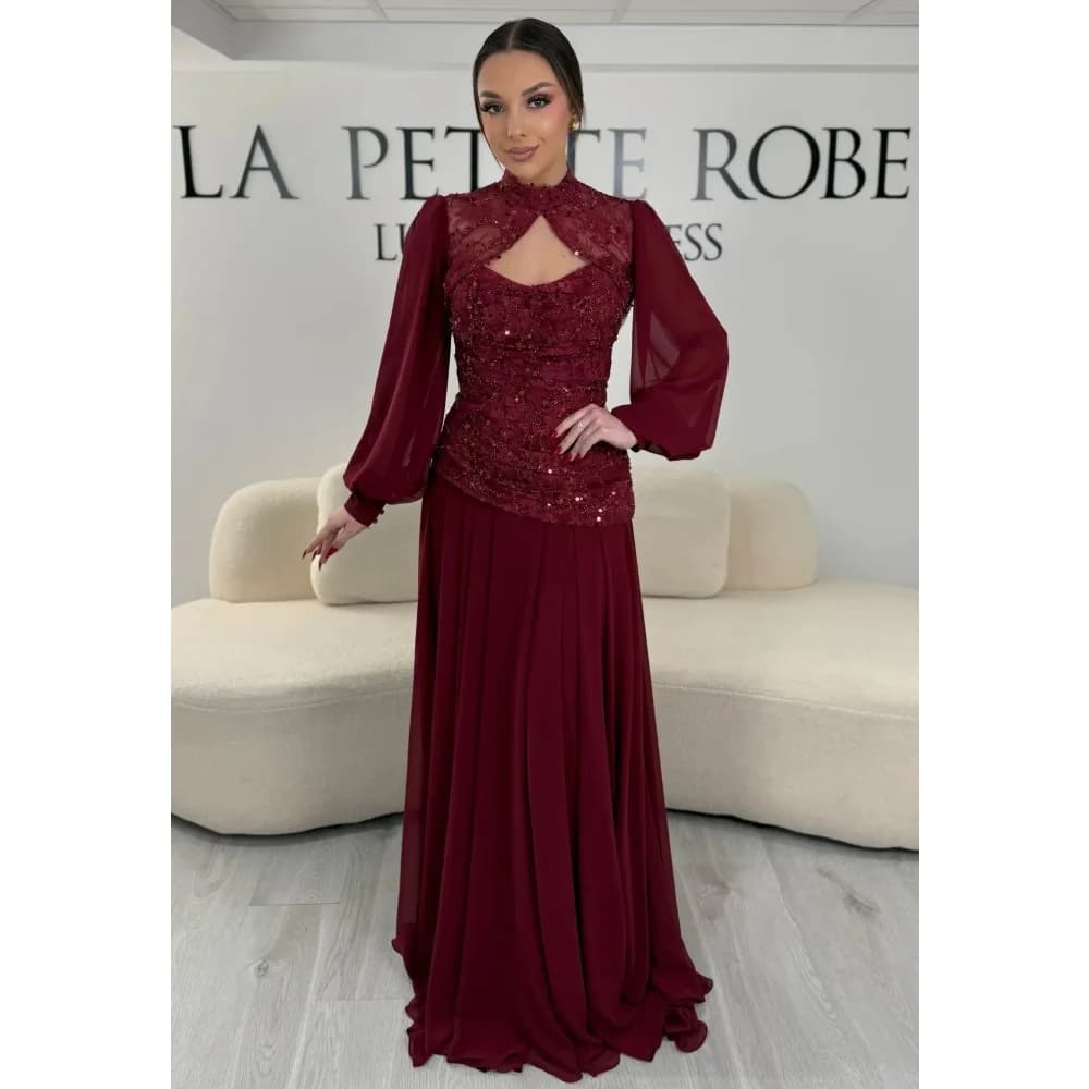 Superbes robes de soirée bordeaux, charmantes robes de bal en dentelle et mousseline douce avec cape