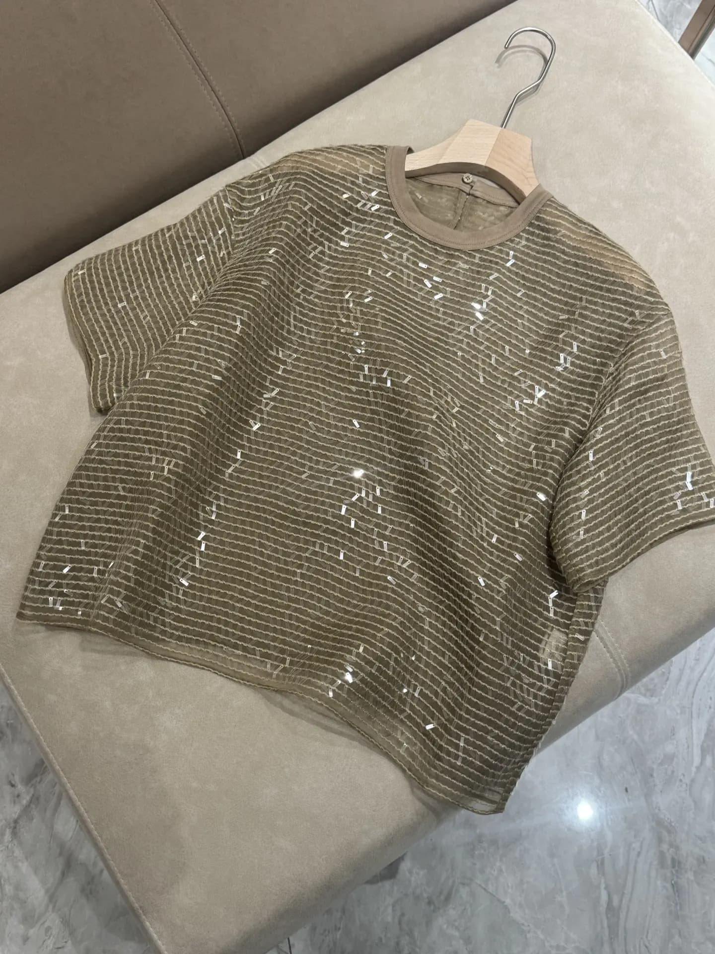 T-shirt en soie à manches courtes et paillettes, nouvelle collection printemps-été 2026, vêtements p
