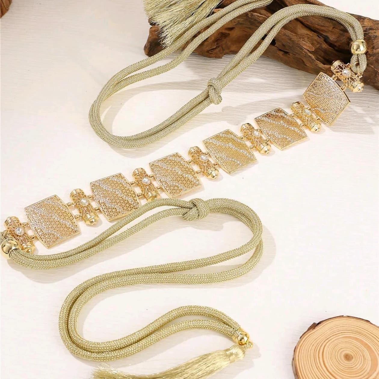 Ceinture carrée pour patients avec pompon, corps conçu, biscuits, accessoires de robe, populaire au 