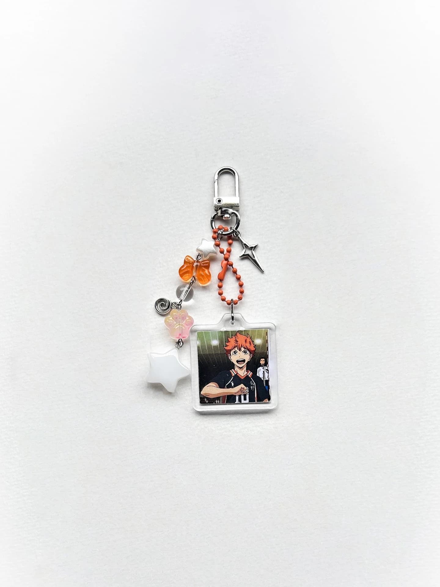 Porte-clés perlé Shoyo Hinata de l'école secondaire Karasuno, pendentif en acrylique, accessoire de 