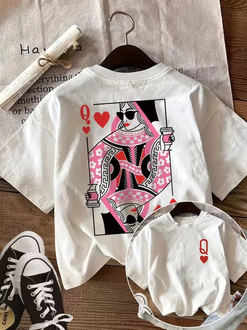 T-shirt graphique rétro Queen of Hearts, col rond décontracté à manches courtes, imprimé café esthét