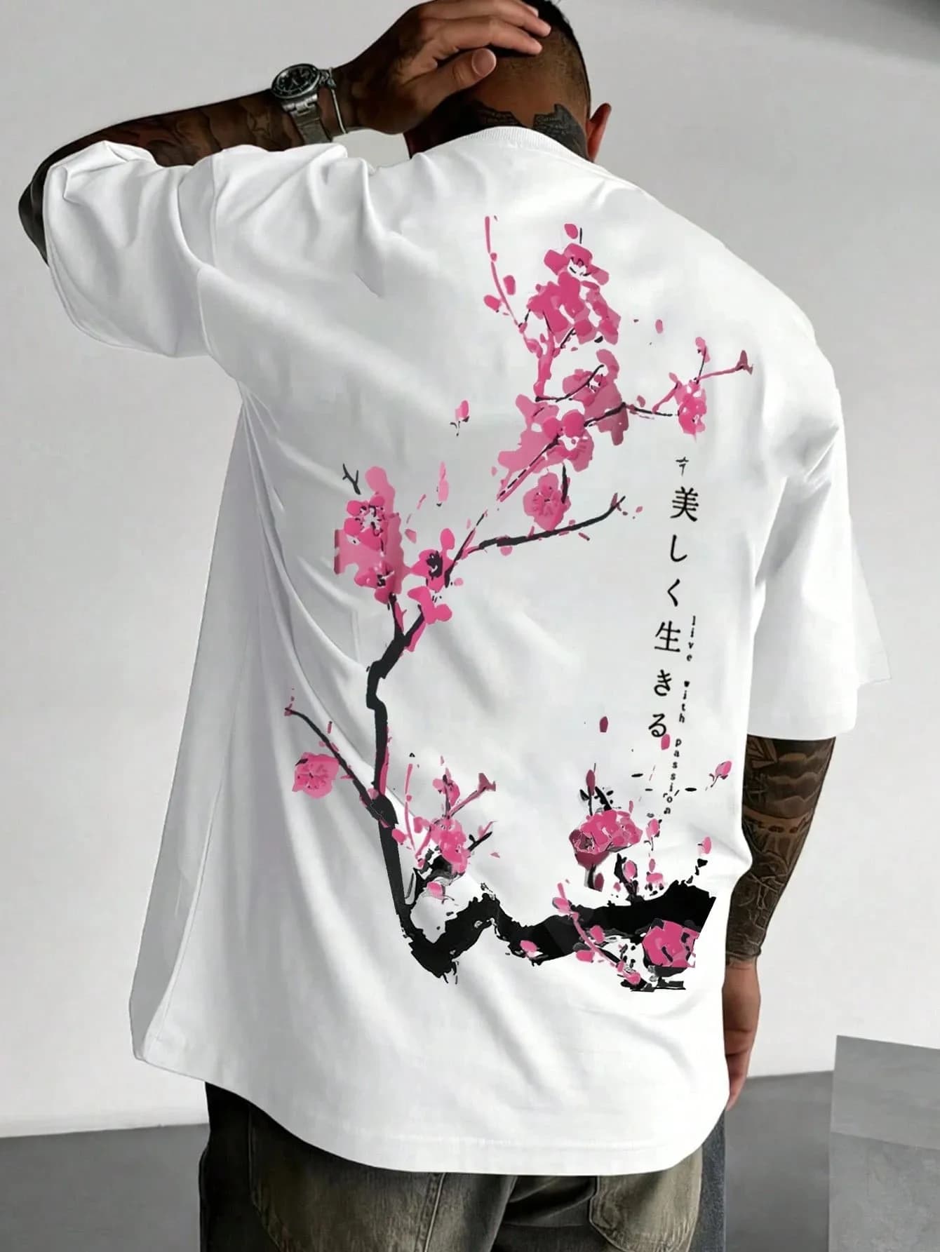 Le nouveau T-shirt pour hommes d'été 2025 présente une impression de motif de fleur de prunier 3D dé