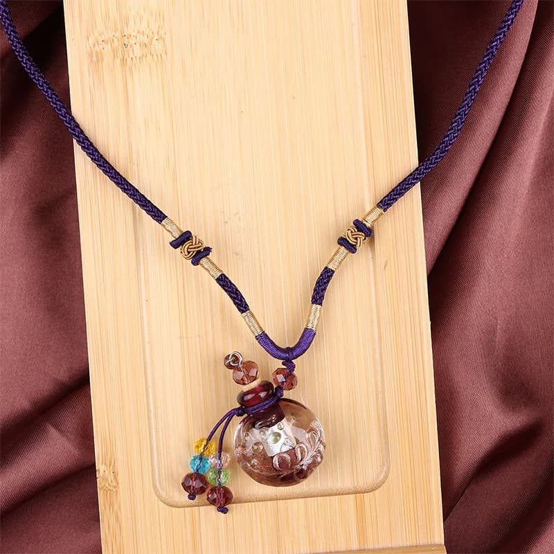 Bouteille de parfum en verre baroque, collier suspendu, décor, flacons d'huile essentielle portables