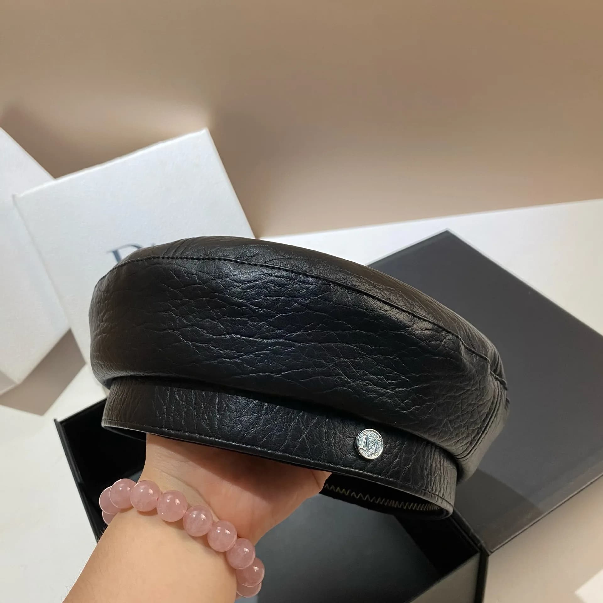 Casquettes de béret en cuir PU pour femmes, chapeau de peintre d'artiste de mode lettre M, bérets fé