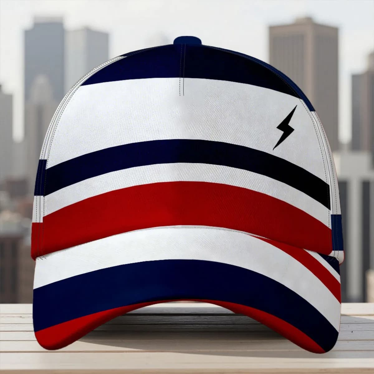 1 casquette snapback réglable avec un motif de rayures abstraites, idéale pour les activités de rue