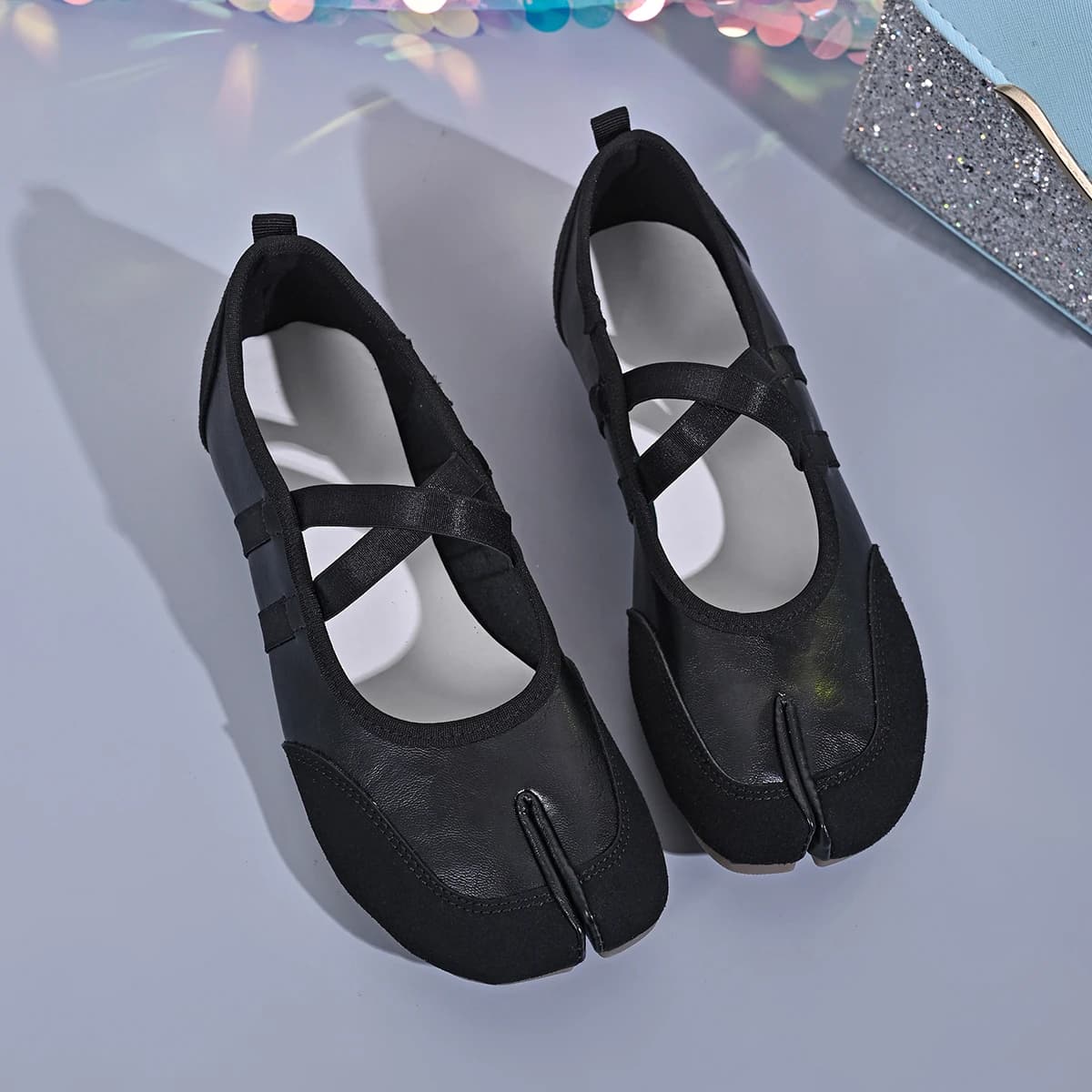 Ballerines noires, argentées et rouges pour femmes, baskets Tabi à bout fendu, chaussures de marche,