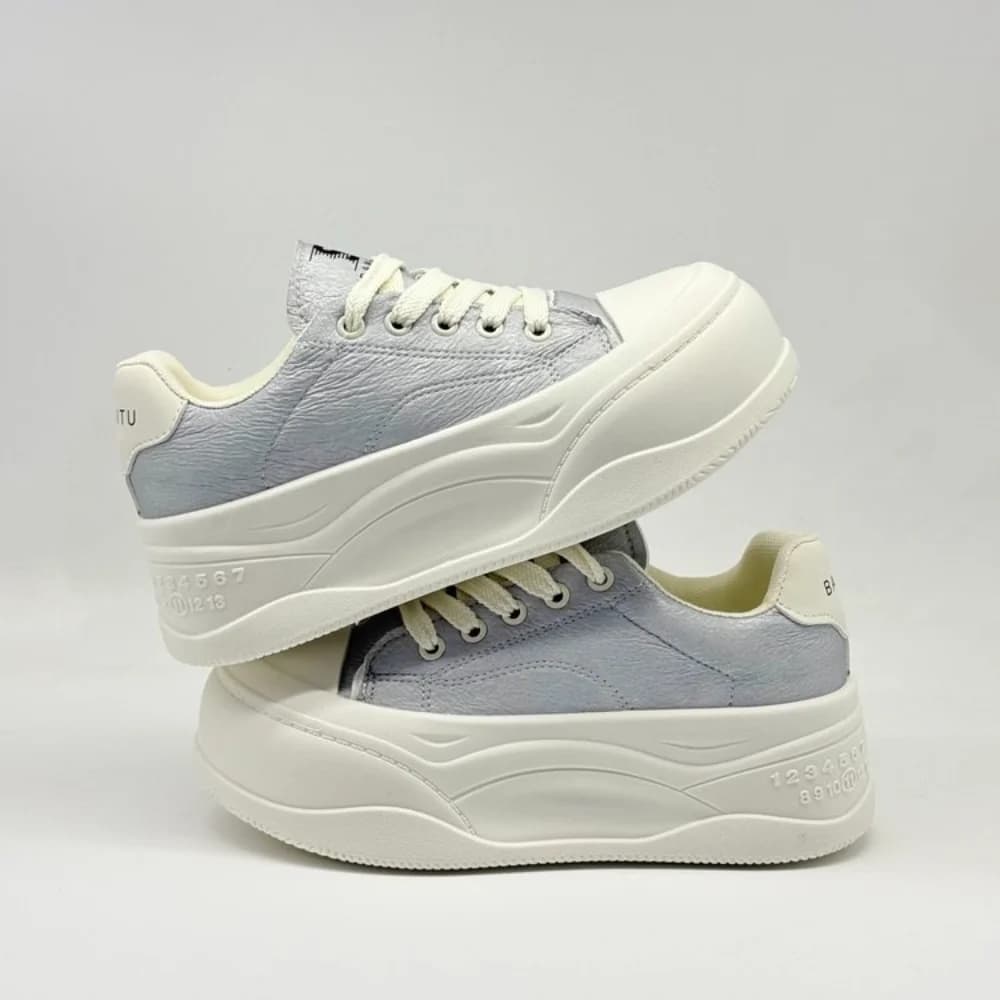 Baskets décontractées montantes en cuir violet clair à plateforme, à bout rond large et à lacets
