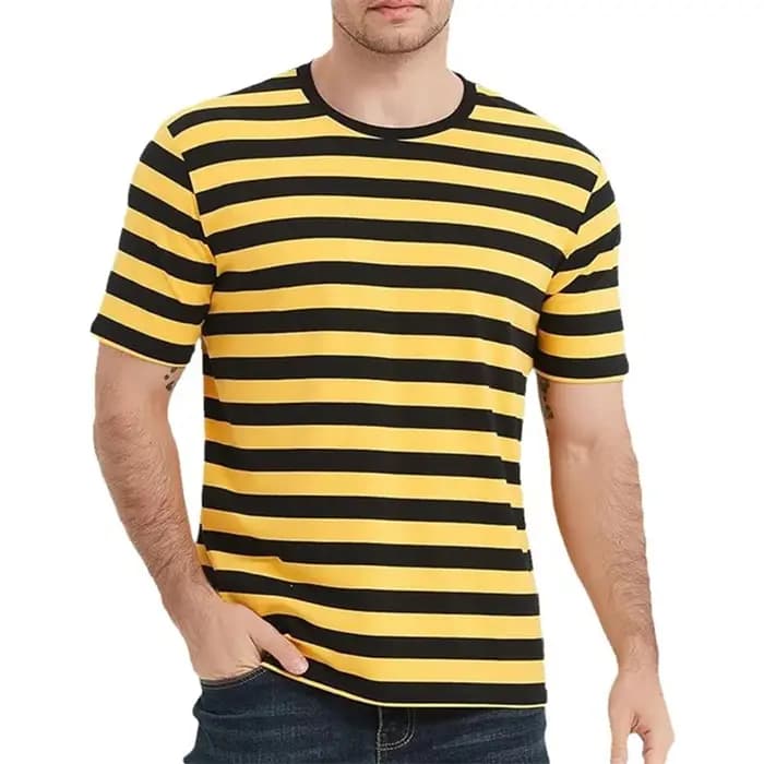 T-shirts graphiques simples à fines rayures pour hommes