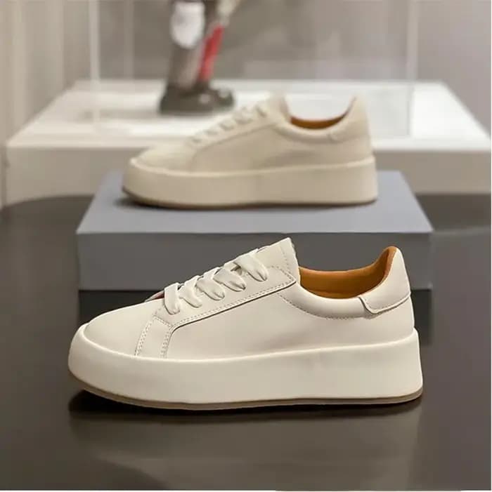 Chaussures en cuir véritable pour femmes