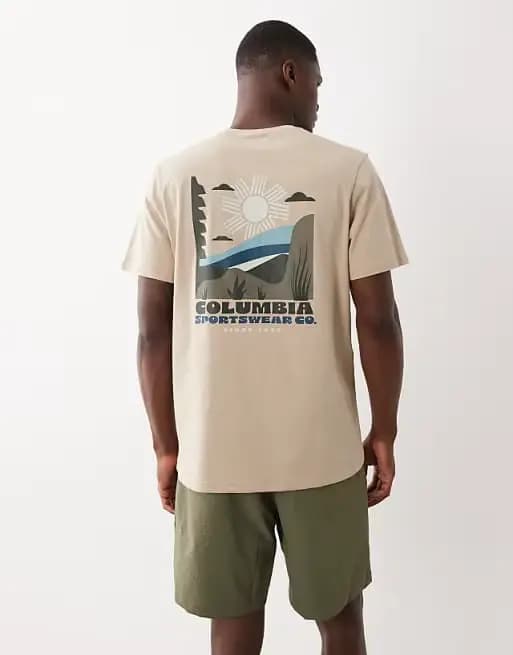 Nouvelle vente - T-shirt graphique CSC Outdoor en beige - Style unisexe haut de gamme - Pour hommes et femmes