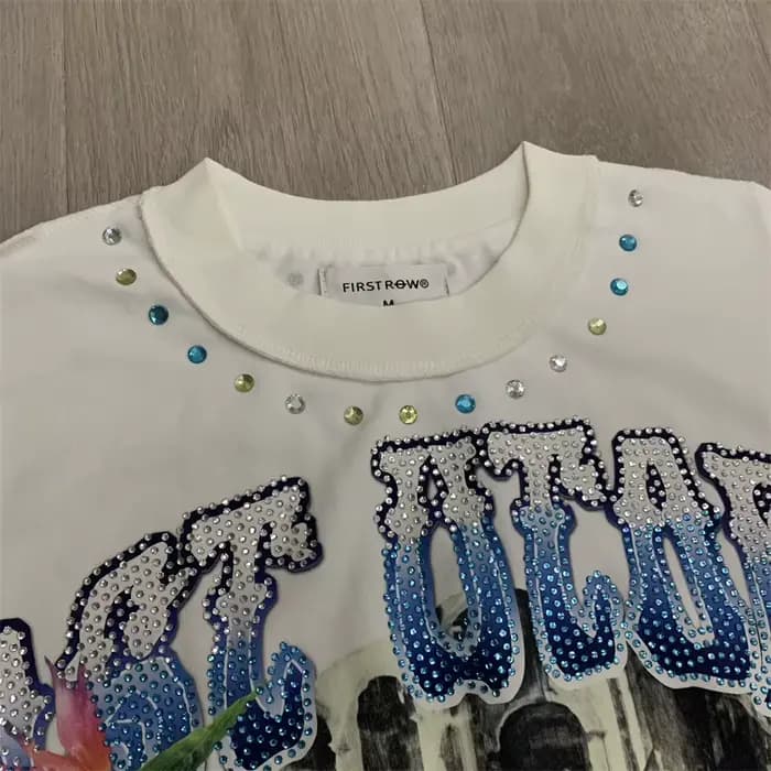 T-shirt Unisexe Lettres Colorées en Strass PREMIÈRE RANGÉE