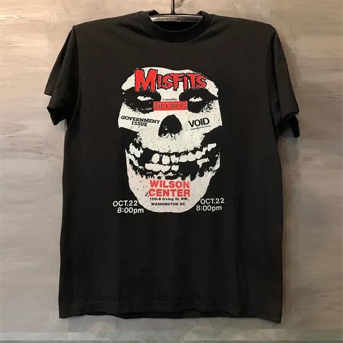 The Misfits A Non-conforming Band Electronic Rock Trend Vintage Street Style Hommes et femmes. T-shirt rétro en coton à manches courtes.