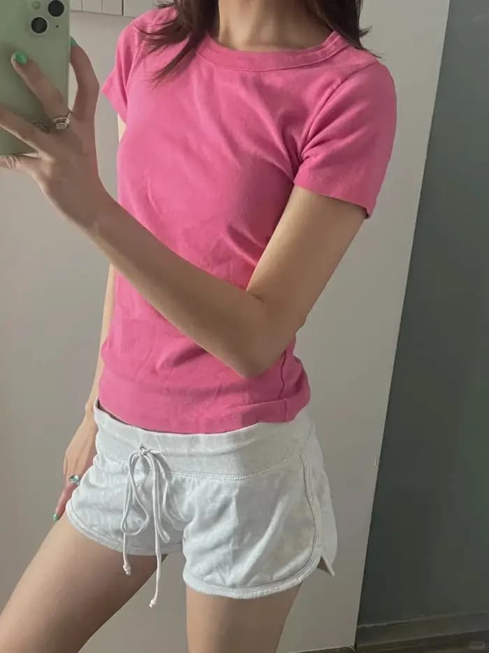 T-shirt col rond rouge rose doux pour femme