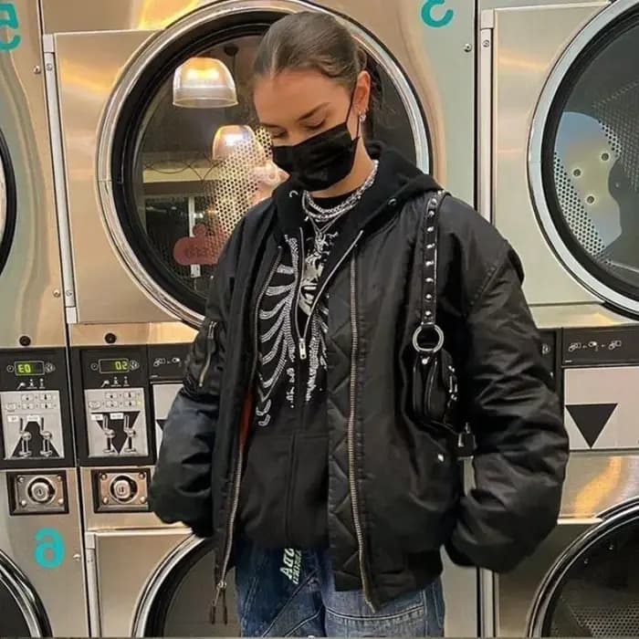 Femme hauts à capuche avec fermeture éclair mode coréenne 2025 tendance pleine