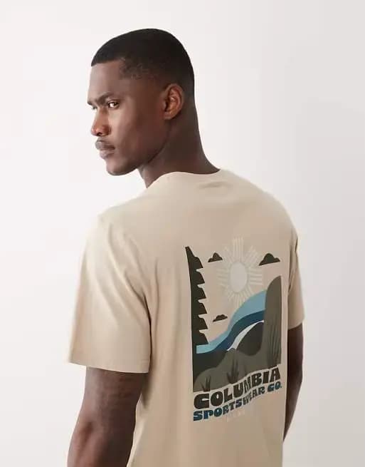 Nouvelle vente - T-shirt graphique CSC Outdoor en beige - Style unisexe haut de gamme - Pour hommes et femmes