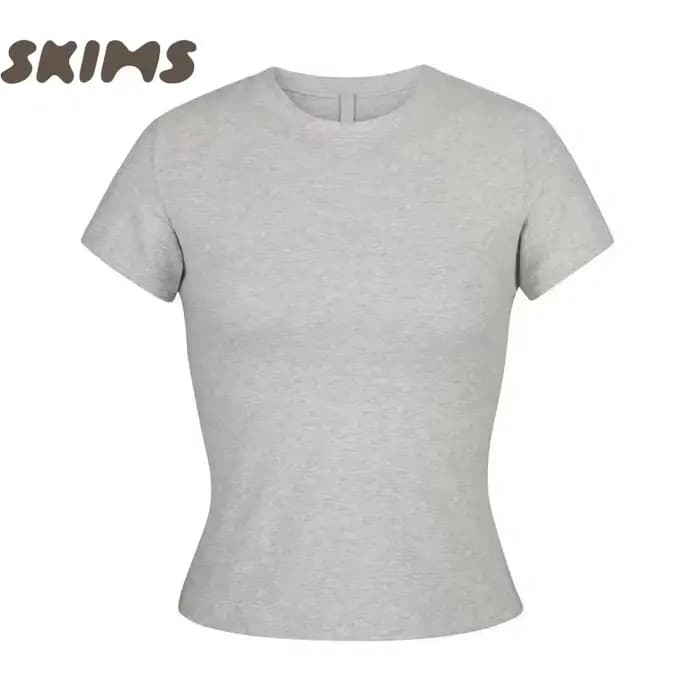 Skims T-shirt basique à col rond et manches courtes pour femme