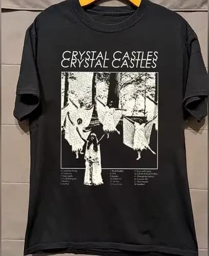 T-shirt noir de l'album du groupe Crystal Castles