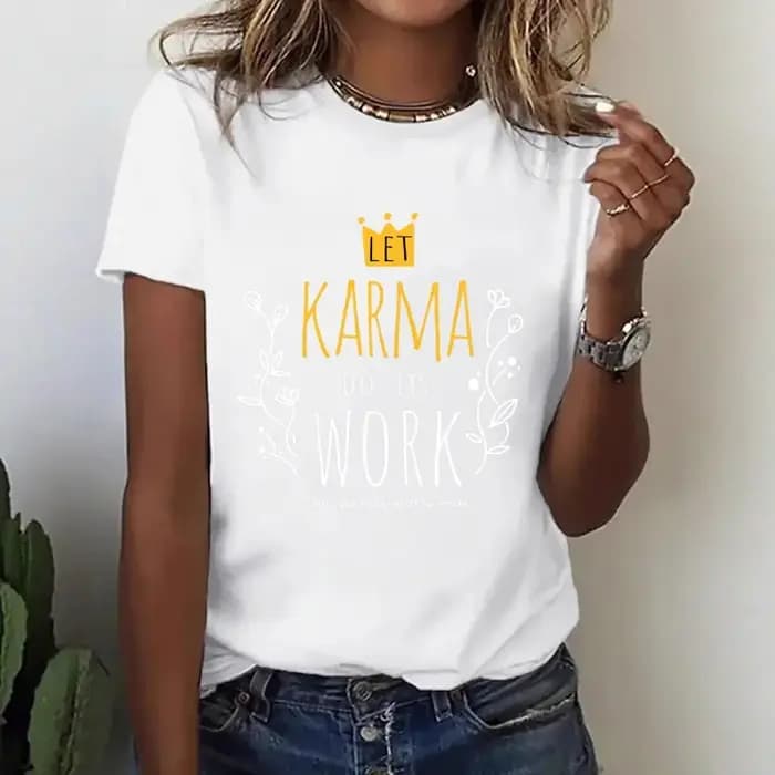 Patch thermocollant à encre blanche avec texte tendance et amusant 'LET KARMA DO ITS WORK'