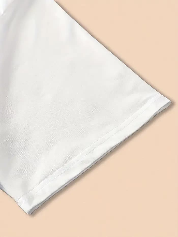 T-shirt graphique coloré à col en V pour femme