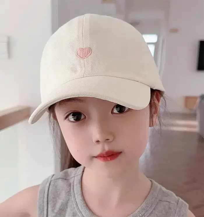 Casquette de baseball brodée en forme de cœur pour filles, respirante, mignonne, avec ouverture pour