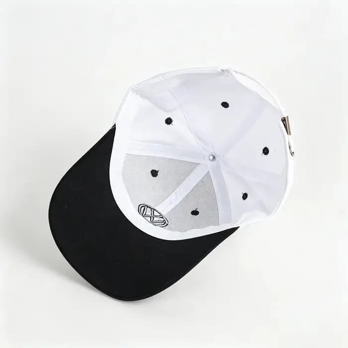 Casquette de baseball réglable avec emblème de voiture