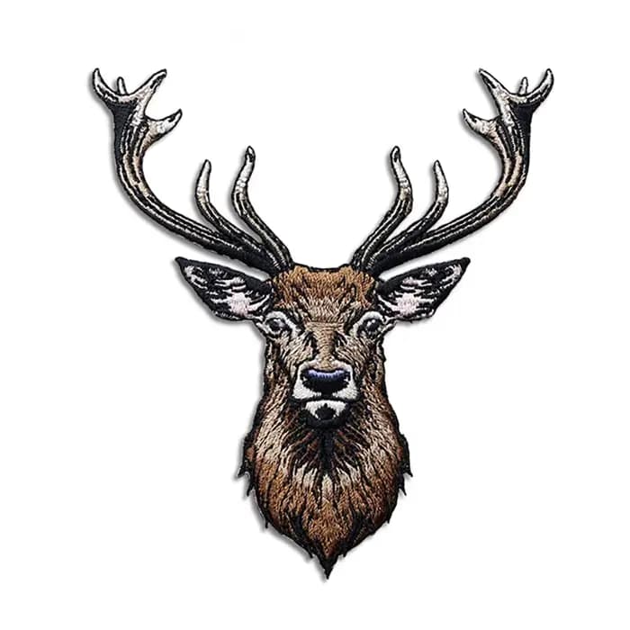 Patch brodé tête de renne à la mode