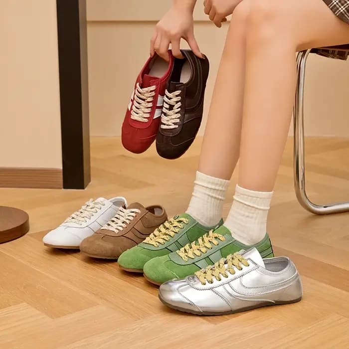 Chaussures d'entraînement allemandes pour femmes 2026 – Nouvelles baskets en cuir véritable