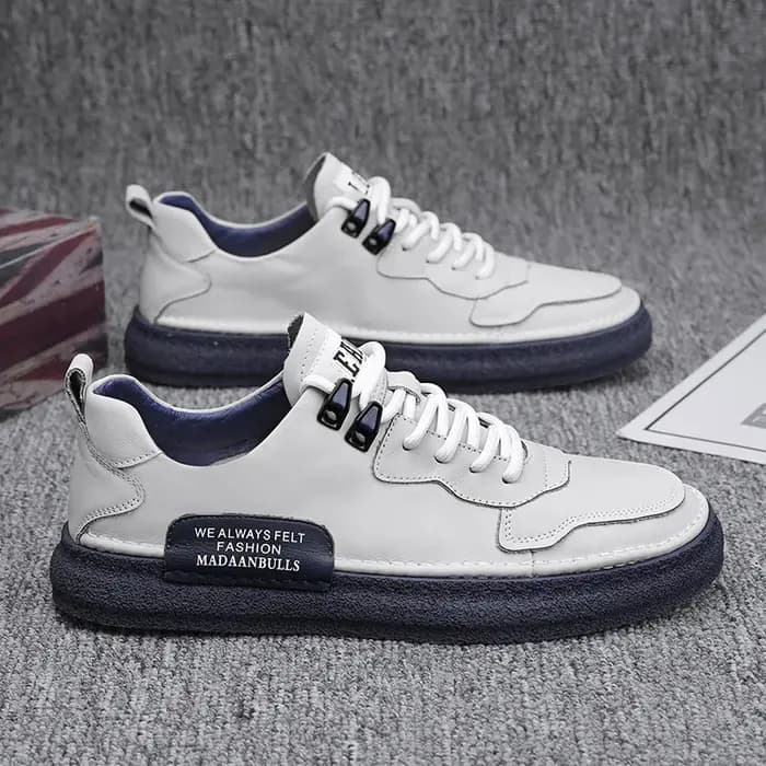 Chaussures mode et confortables antidérapantes 2023 nouvelles chaussures décontractées pour hommes c