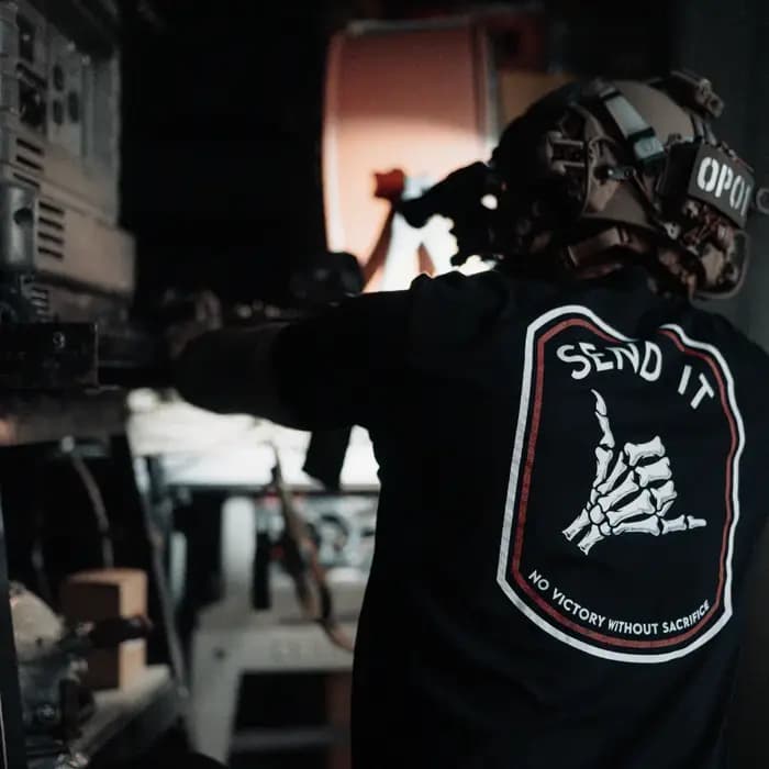 T-shirt Send It – Savage Tacticians
