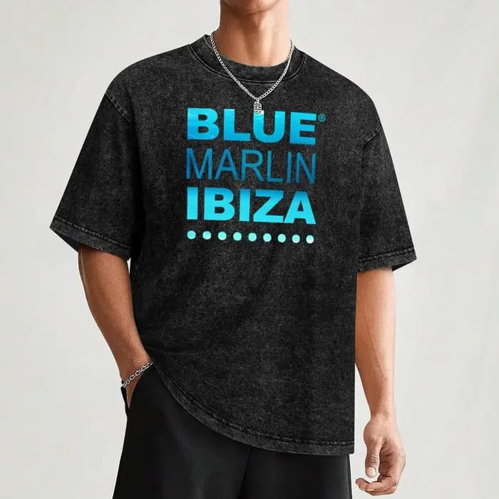 Blue Marlin Ibiza design frais et moderne. T-shirt festif simple