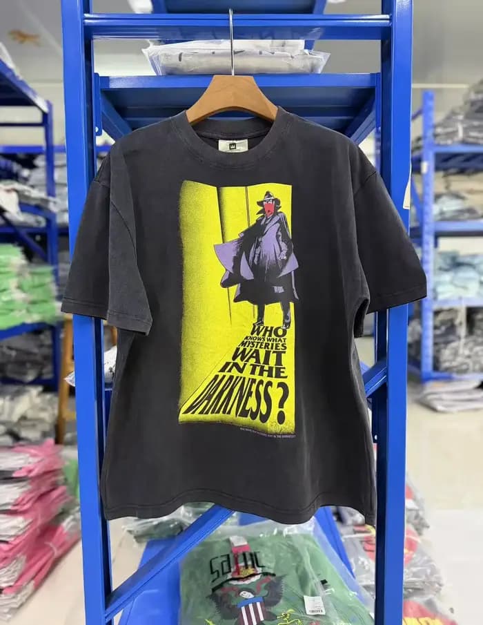 SAINT Vintage 1994 WHO KNOWS WHAT MYSTERIE T-shirt pour hommes et femmes, t-shirt surdimensionné
