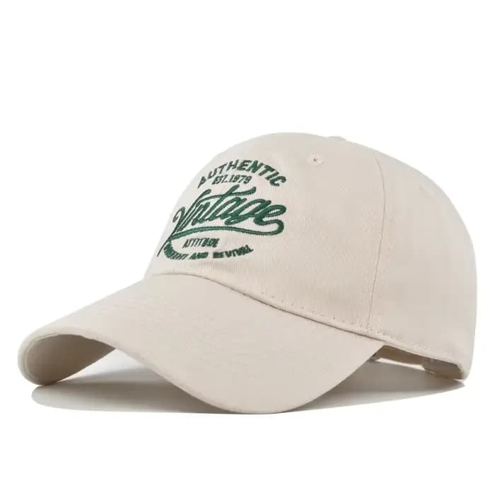 Casquette de baseball avec lettres brodées vintage