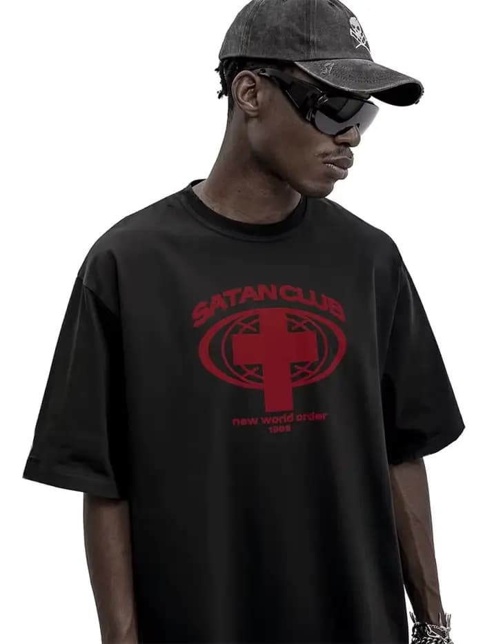 Économie à manches courtes Satan Club Graphic pour hommes