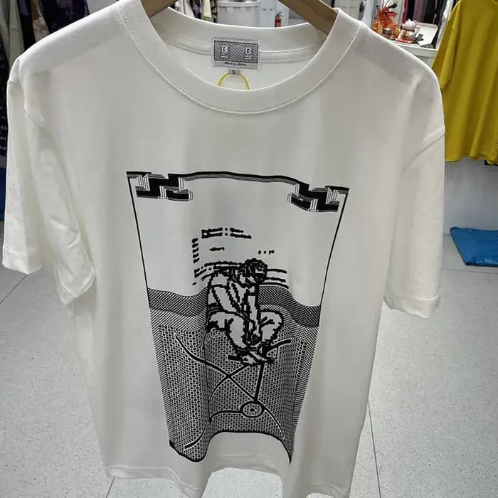 T-shirt C.E Streetwear décontracté