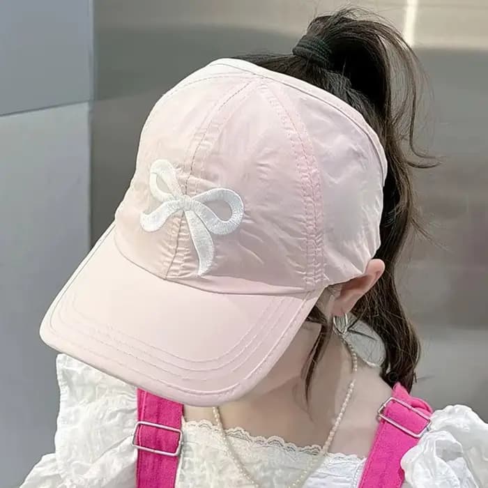 Casquette de baseball brodée avec un nœud Conception de queue vide Sangle réglable Chapeau de soleil